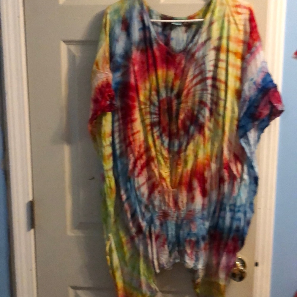 Tie dye butterfly top 1x